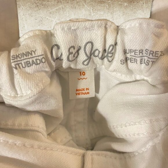 Cat & Jack White Skinny Jeans - Picture 4 of 9